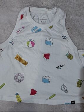 Nike women’s White Graphic Tank Top - Summer Icons
